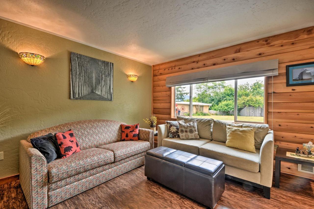 Gold Beach Apartment With Activities - 2 Mi To Ocean Экстерьер фото